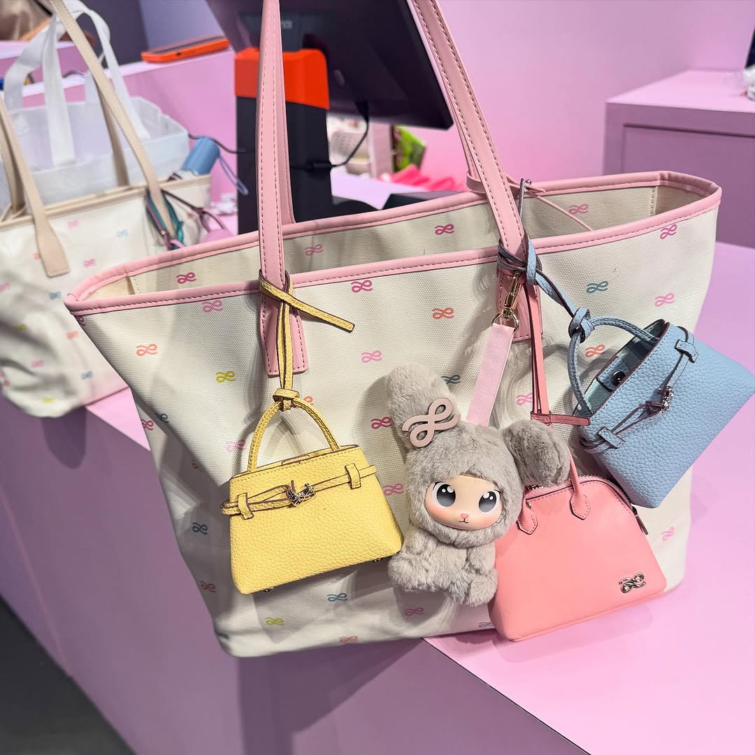The ONE Charm PU