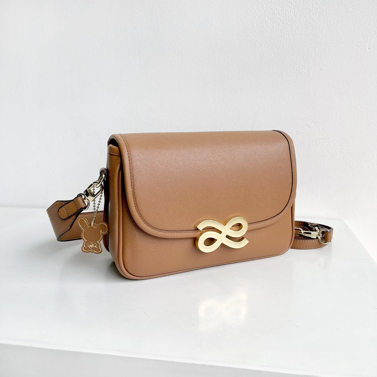 Traveller 24 PU - Brown