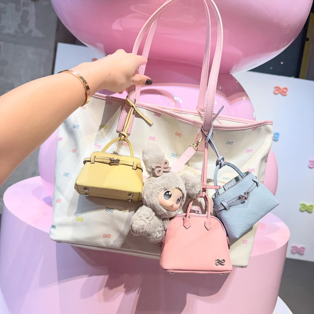 The ONE Charm PU