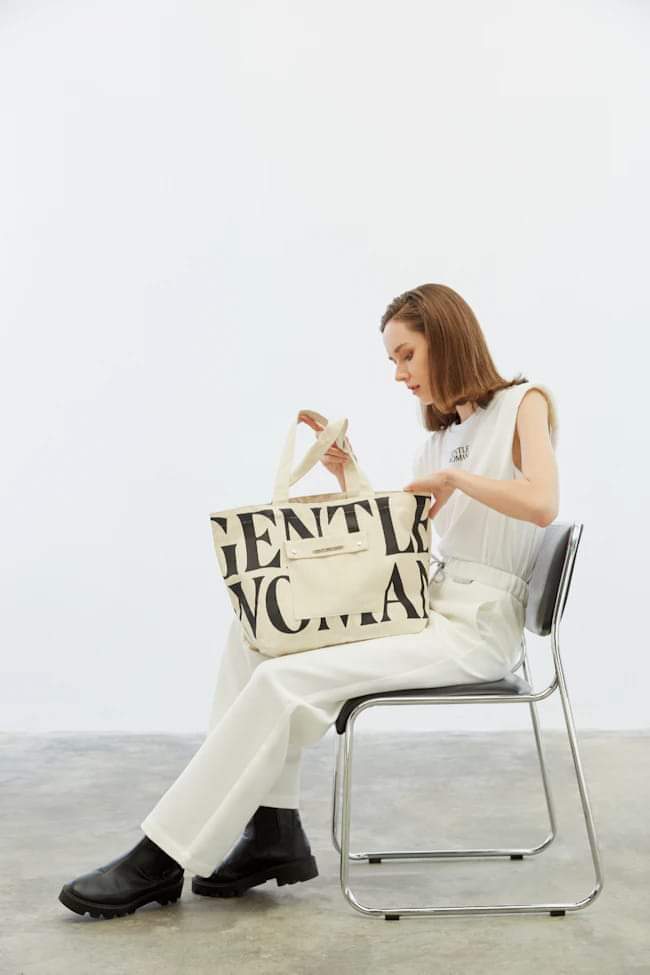GW Plain Wall Tote (Cream)