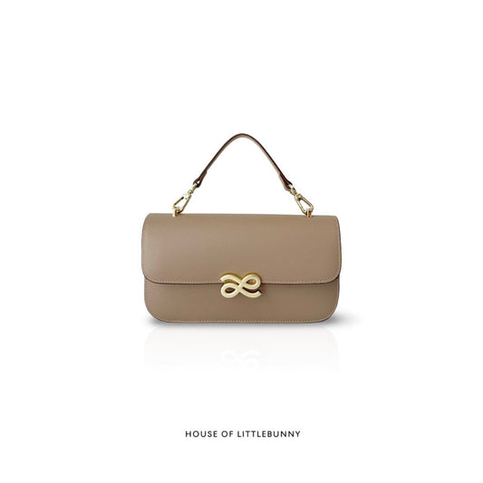Timelessness Sling 23 PU - Clay